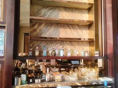 -李沧绿城喜来登酒店大堂吧