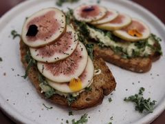 无花果手撕鸡肉tapas-Toris(LuOne凯德晶萃广场店)