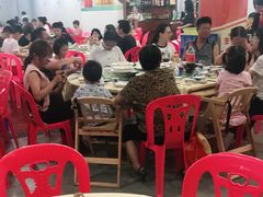 大堂-源海渔村·现捞海鲜(大角湾店)