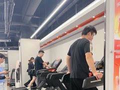 -乐刻运动健身(同曦假日百货店)
