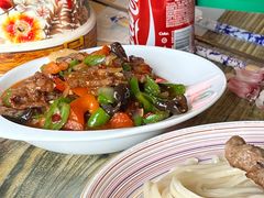 -歹歹的加个面过油肉拌面
