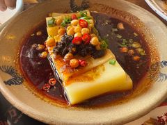 -老鼎万春卤菜(五代传承创始老店)
