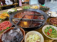 -正南齊北重庆老火锅(光华村直营店)