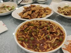 -汗腾格里·风味餐厅(新疆驻京办店)