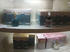 -日上免税店(三径路t3店)