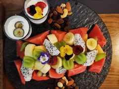 -Mark&Mars Restaurant