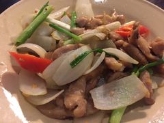 -Cuc Gach Quan Restaurant