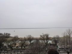 -巴陵广场