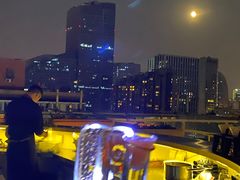 -The ROOF (通盈中心店)