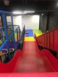 -蹦贝运动中心·蹦床·攀岩·闯关(龙岗店)