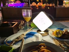 -亚龙湾希尔顿自助餐厅·海鲜·烧烤·沙滩BBQ·现场乐队