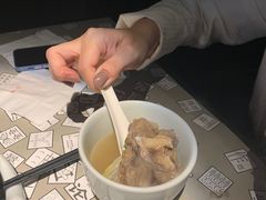 -穹六人间 people 6(岳阳路店)