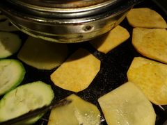 -唯成•韩国炭火烤肉 유성고기