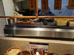 自助调料区-丁里羊肉小镇(天鹅湖总店)