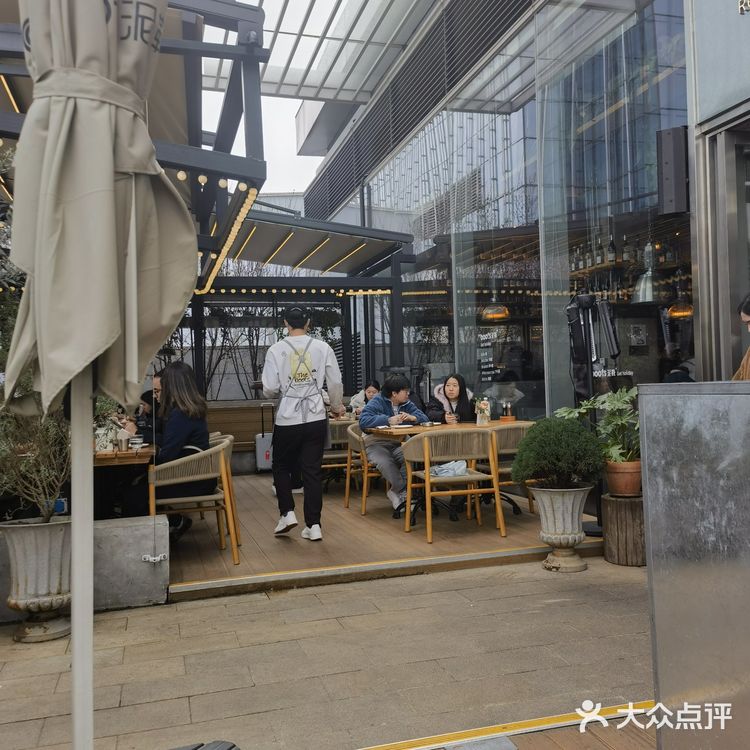 午餐吃了这家西餐厅，赞！