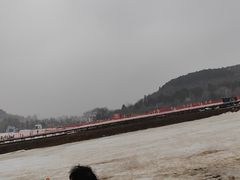 -济南卧虎山滑雪场