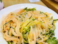 上海凉粉-柴爿巷·香酥鸡&馄饨(复兴中路店)