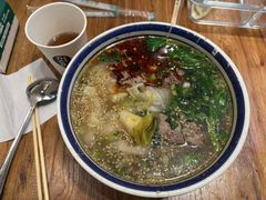 招牌生烫牛肉米线-云阿蛮云南生烫牛肉米线(奉贤路店)