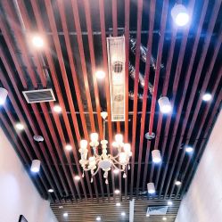 -SIX Hair Consultant