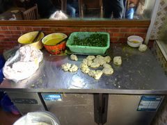葱油饼-广慈小吃铺沪味佳饭堂