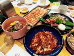 -草家酱蟹炭火烤肉店(珲春南路一店)