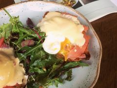 -ROAST coffee & eatery