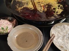 -岗上渣渣老火锅(两路口店)