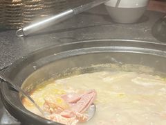 煲仔饭-大匠工房古船木艺术餐厅·猪肚鸡专门店(长白仙岛店)