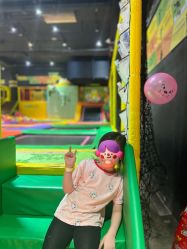 -蹦蹦跳跳(新奥购物中心店)