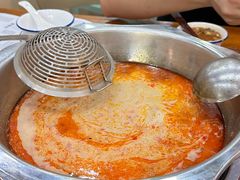 -老何家后安粉·糟粕醋海鲜火锅(三亚湾椰梦长廊店)