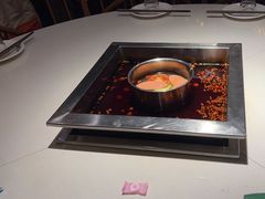 -二荆条·蜀鲜汇城市森林火锅