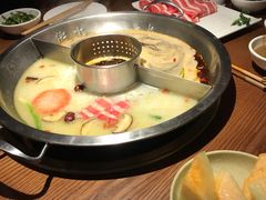 鸳鸯锅底-佬土鹅肠火锅(解放路店)