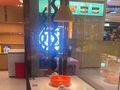 -小鱼小牛(世欧广场店)