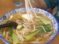 -邱芳粉店(迎宾大道旗舰店)