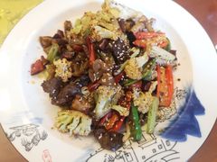 干锅素什锦-吉祥格桑花开素食餐厅