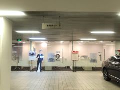 -杭州中沃沃尔沃4S店(滨江区店)