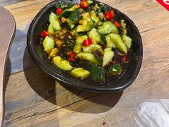 拍黄瓜-嘎嘎鸭下巴·爆辣干锅(明教寺店)