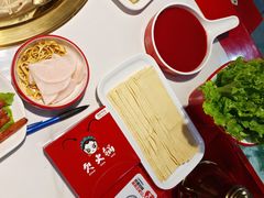 -欠火锅·水牛毛肚·团建聚餐·生日宴(何山路店)