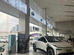 -贵阳通源广汽丰田4S店(诚信南路店)