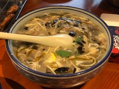 -琥珀老六龙虾(四里河店)