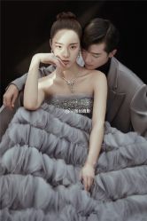 -至臻微拉婚纱摄影