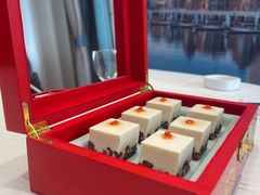 -品海楼·大连海胆锅贴馆(东港店)