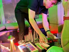 -OZONE 顶楼酒吧(香港丽思卡尔顿酒店)