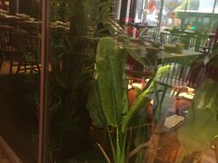 -阿瓦山寨·湘菜现炒·剁椒鱼头王(咸阳总店)