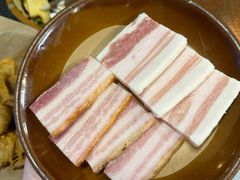 -阿山卓·野生菌火锅·纳西火塘烤肉