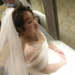 -红馆妆造(中央大街店)