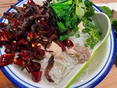 汽锅鸡米线-缘生态云南菜·野生菌庭院餐厅(华侨城店)