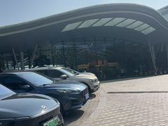 -苏州金鸡湖中茵皇冠假日酒店