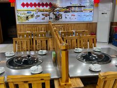 -屯老二农家铁锅炖·行业领军者(梅江店)