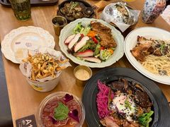 -秘密旅行Bonjour(黑金冠 江南西店)